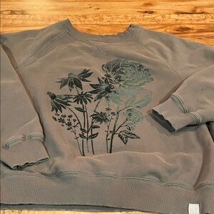 American Eagle sweatshirt